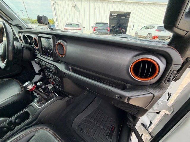 Used 2022 Jeep Gladiator Mojave w/ Cold Weather Group AWD/4WD image 27