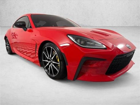 Used 2023 Toyota GR86 RWD image 1