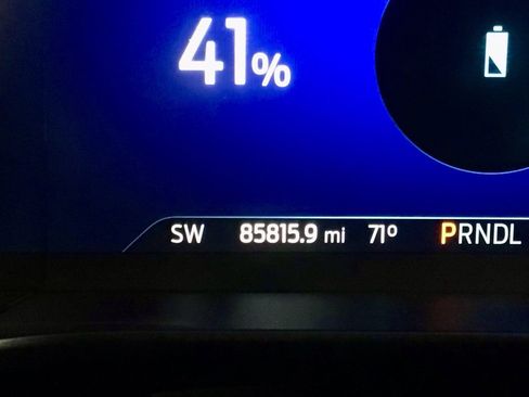 Used 2022 Ford Escape SEL w/ Technology Package image 38