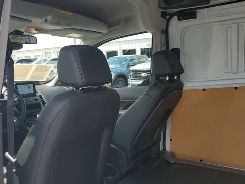 Used 2023 Ford Transit Connect XL image 13