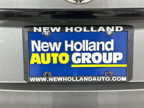 Used 2018 Nissan Rogue SV AWD/4WD image 18