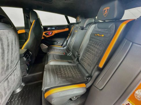 Used 2024 Lamborghini Urus S AWD/4WD image 24