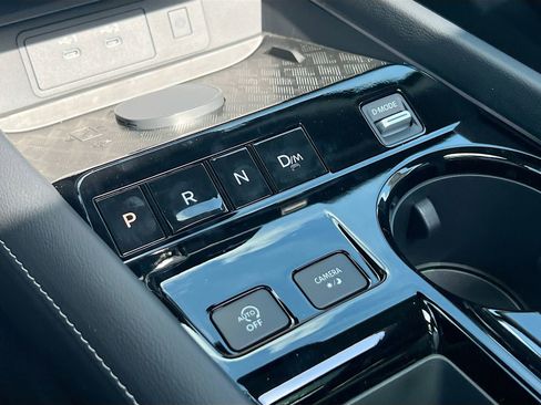 New 2026 Nissan Murano Platinum image 17