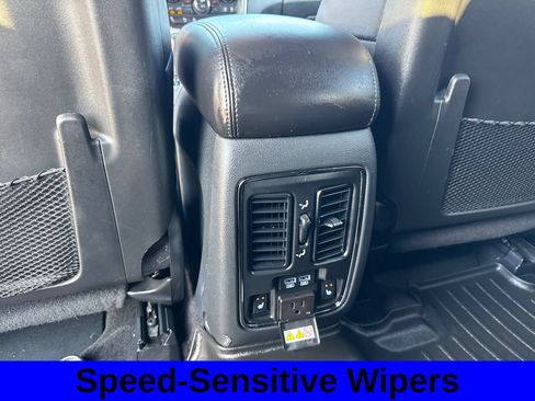 Used 2018 Jeep Grand Cherokee Limited AWD/4WD image 22