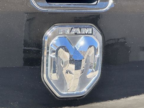 Used 2019 RAM 1500 Big Horn AWD/4WD image 14