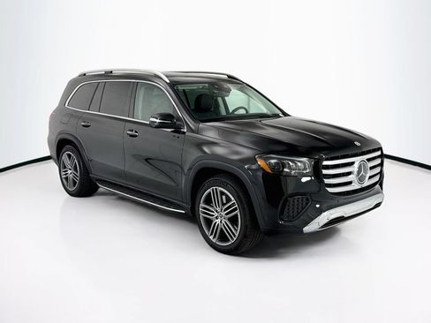 Certified 2026 Mercedes-Benz GLS 450 4MATIC image 3