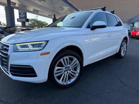 Used 2018 Audi Q5 2.0T Premium Plus w/ Premium Plus Package AWD/4WD image 6