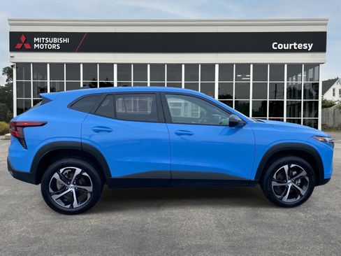 Used 2024 Chevrolet Trax RS w/ Driver Confidence Package image 9