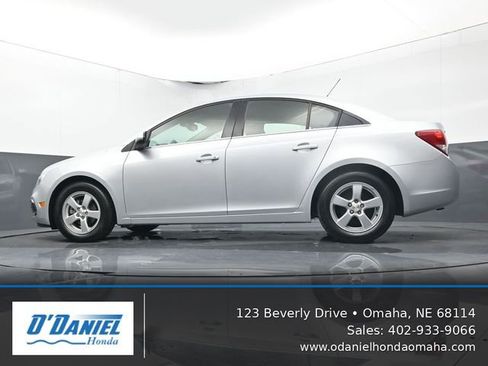 Used 2016 Chevrolet Cruze LT FWD image 10