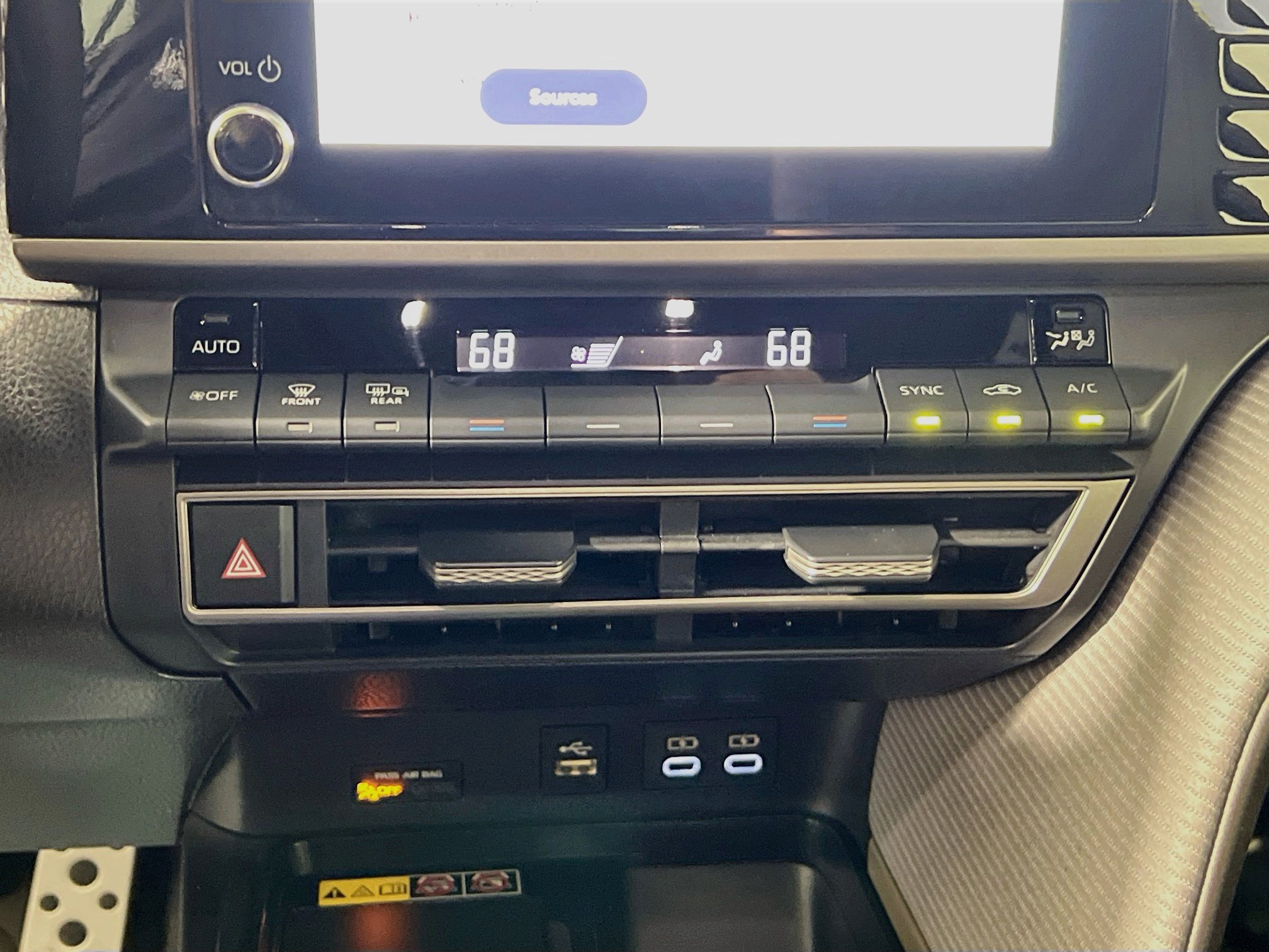 Used 2026 Toyota Camry SE FWD image 26