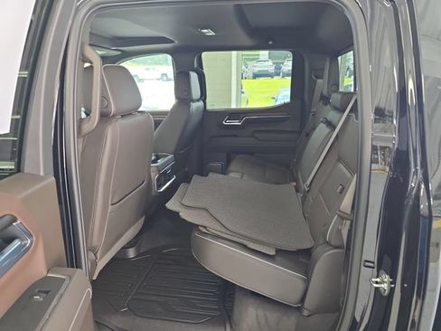 Certified 2025 GMC Sierra 1500 Denali w/ Denali Reserve Package AWD/4WD image 10
