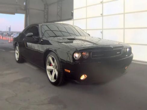 Used 2008 Dodge Challenger SRT8 RWD image 3