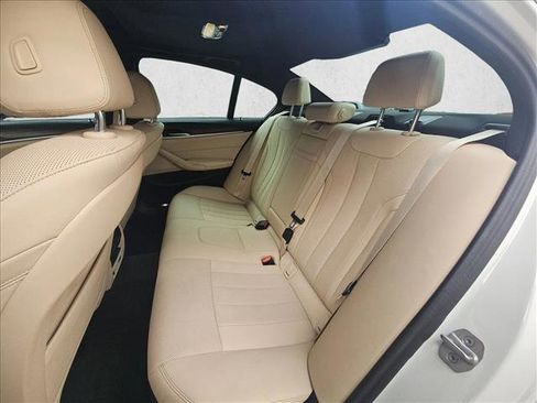 Used 2023 BMW 530i w/ Convenience Package RWD image 17