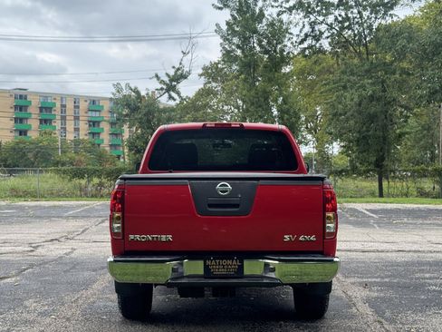 Used 2011 Nissan Frontier SV AWD/4WD image 12