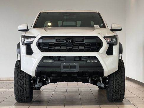 Used 2026 Toyota Tacoma TRD Off-Road w/ TRD Off Road Upgrade Package image 3