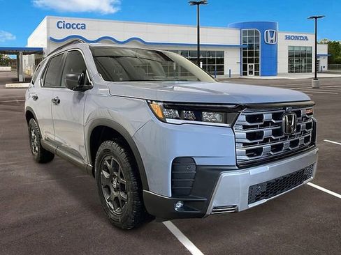 New 2026 Honda Pilot TrailSport image 9