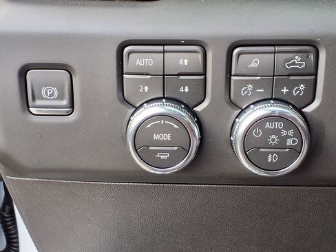 New 2026 GMC Sierra 1500 AT4 w/ AT4 Premium Package image 17