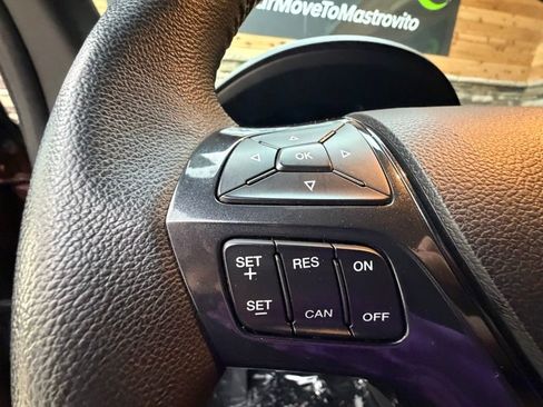 Used 2018 Ford Explorer XLT w/ Equipment Group 202A image 22