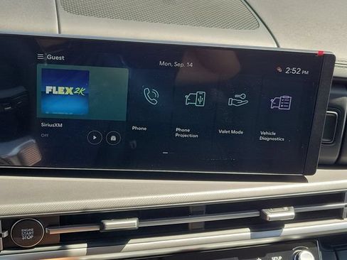 New 2027 Hyundai Santa Fe SEL FWD image 12