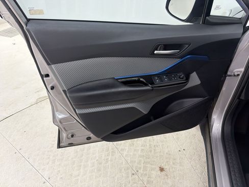 Used 2019 Toyota C-HR XLE FWD image 14