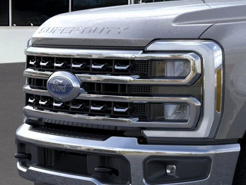 New 2026 Ford F250 Lariat w/ FX4 Off-Road Package AWD/4WD image 17