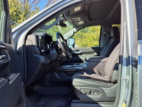 Used 2024 Chevrolet Silverado 3500 LTZ w/ LTZ Plus Package image 23