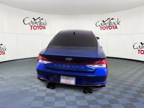 Used 2021 Hyundai Elantra Limited FWD image 9