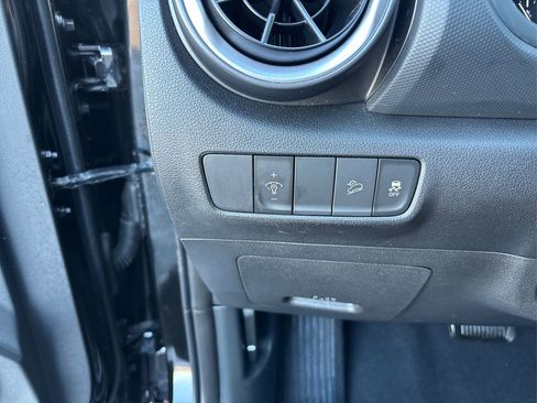 Used 2023 Hyundai Kona SEL image 33