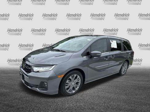 Used 2025 Honda Odyssey Touring image 5
