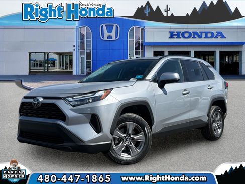 Used 2024 Toyota RAV4 XLE FWD image 1