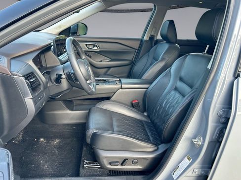Used 2021 Nissan Rogue Platinum FWD image 11