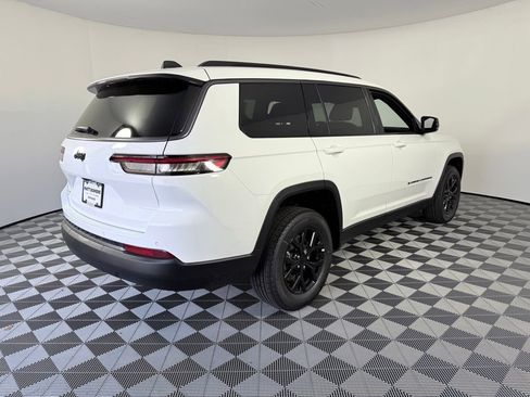 New 2026 Jeep Grand Cherokee L 2WD image 6