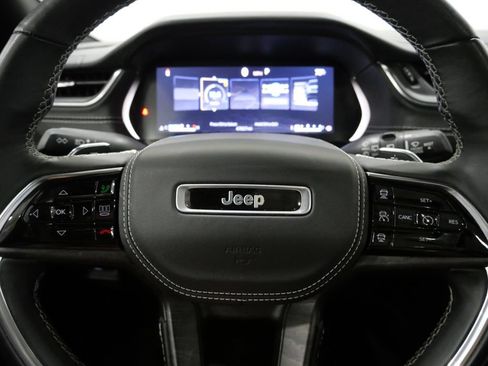 Used 2022 Jeep Grand Cherokee L Overland AWD/4WD image 17