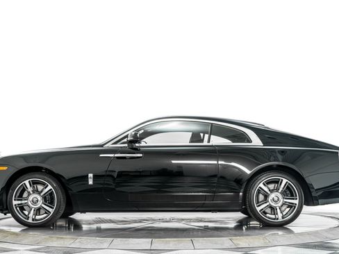 Used 2015 Rolls-Royce Wraith image 6