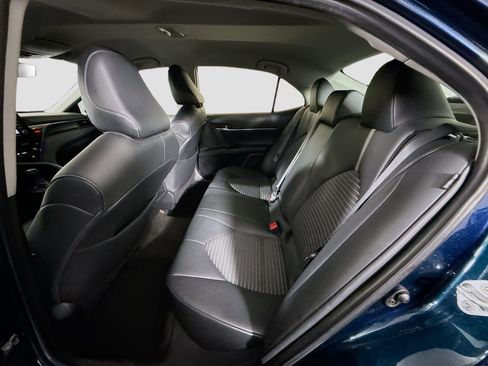 Used 2021 Toyota Camry SE FWD image 24