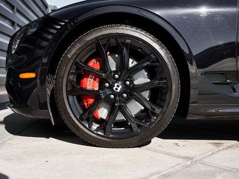 Used 2023 Bentley Continental GT S image 3