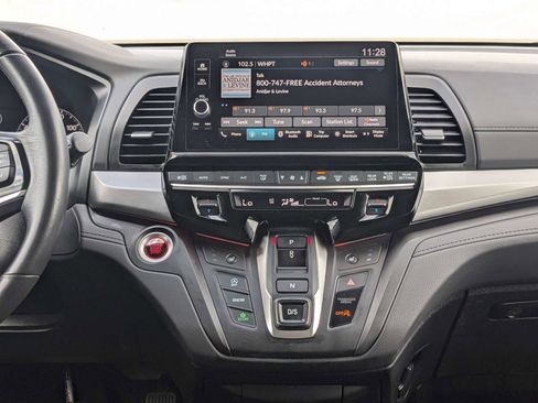 Used 2025 Honda Odyssey Sport-L image 25