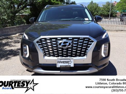 Used 2022 Hyundai Palisade Limited w/ Cargo Package AWD/4WD image 2