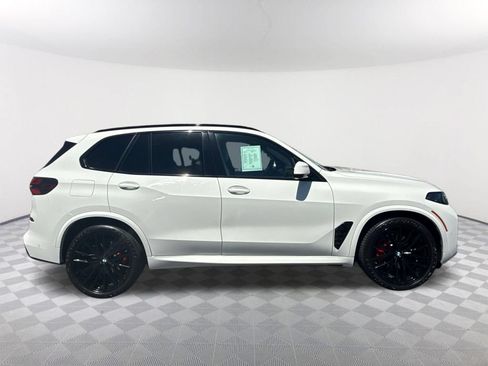 Used 2024 BMW X5 sDrive40i w/ M Sport Package RWD image 3