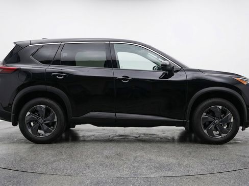 Used 2025 Nissan Rogue SV AWD/4WD image 11