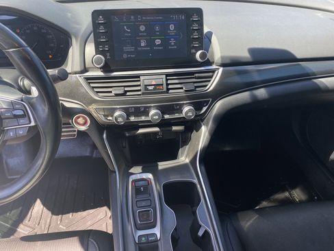 Used 2019 Honda Accord Sport image 12
