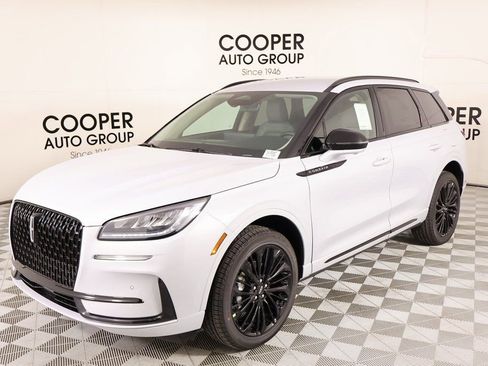 New 2026 Lincoln Corsair Premiere FWD image 11