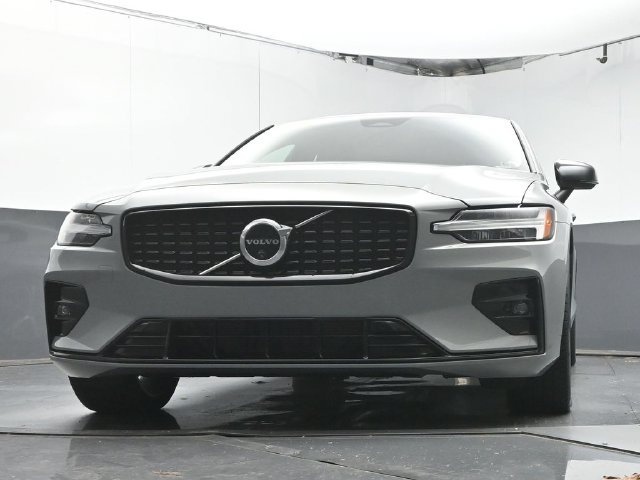 Used 2024 Volvo S60 B5 Plus w/ Protection Package Premier FWD image 33