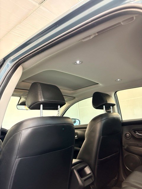 Used 2024 Honda HR-V EX-L image 2