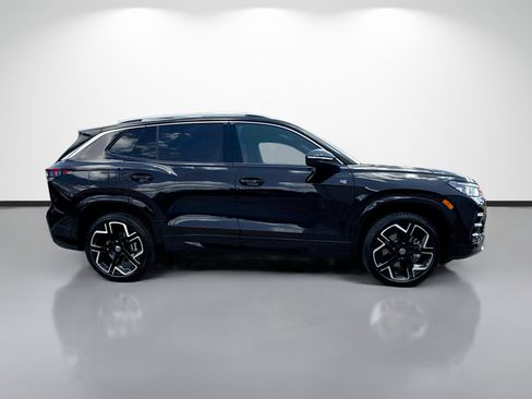 New 2026 Volkswagen Tiguan SEL R-Line AWD/4WD image 2