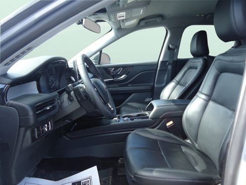 Used 2022 Lincoln Corsair AWD w/ Equipment Group 101A image 23