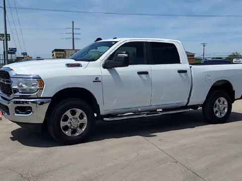 Used 2023 RAM 2500 Big Horn w/ Level 1 Equipment Group AWD/4WD image 4