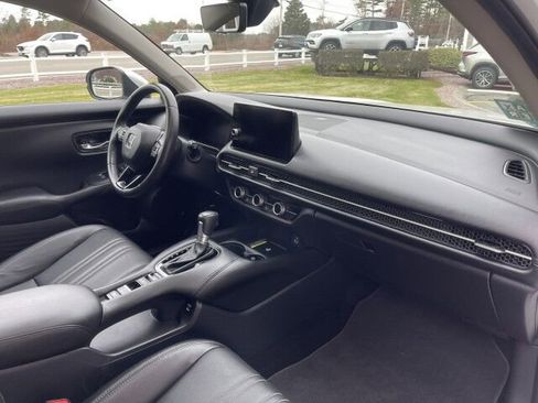 Used 2025 Honda HR-V EX-L image 11