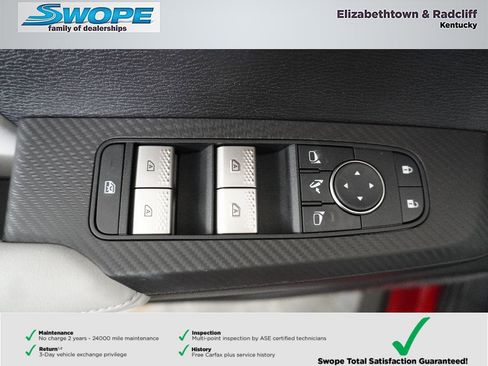 Used 2025 Mitsubishi Outlander SE image 14