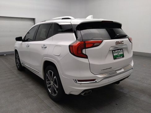 Used 2020 GMC Terrain Denali w/ Denali Premium Package FWD image 5